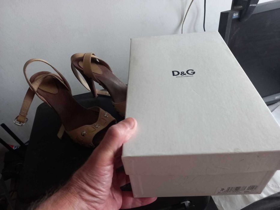 Босоножки женские Dolce gabbana оригинал.