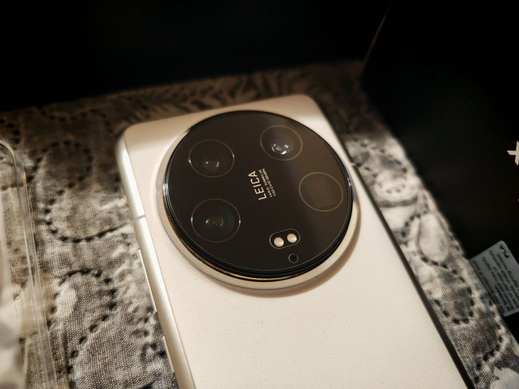 Troco/Vendo Xiaomi 14 Ultra 512gb com fatura e garantia!