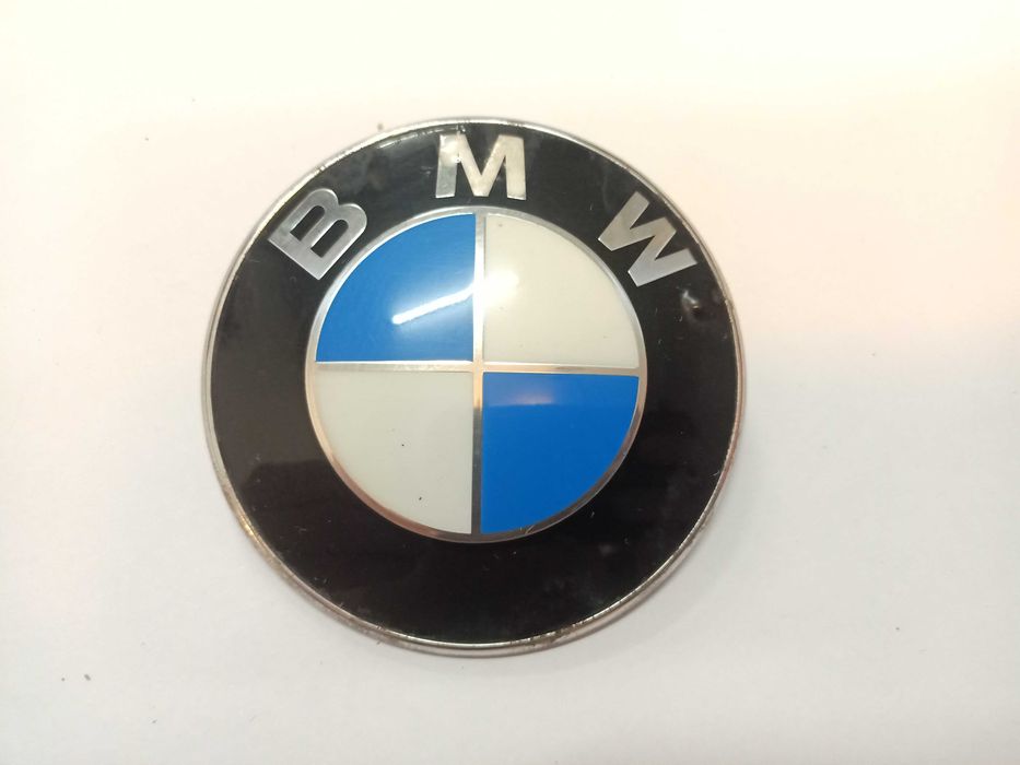 BMW E39 E46 E60 E90 X3 X5 Znaczek emblemat na maskę klapę 82mm