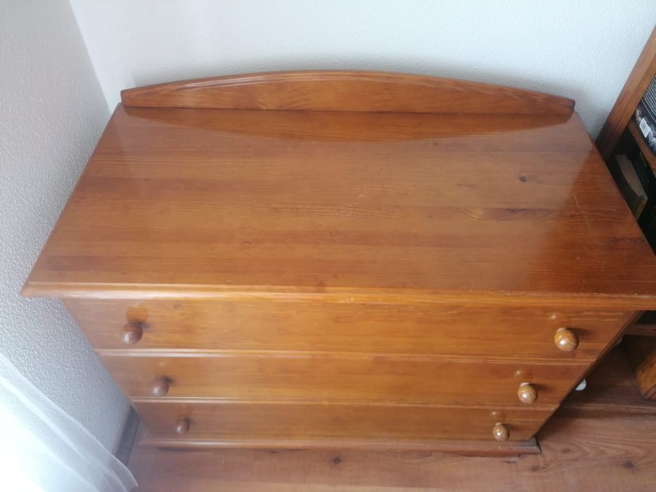 Mobília Quarto de Pinho + Oferta Cama gaveta