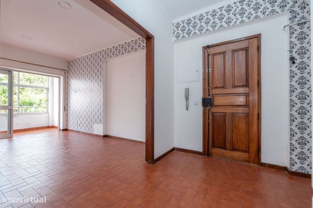 Apartamento T4 e Garagem para 2 Carros, Eiras e São Paulo Frades