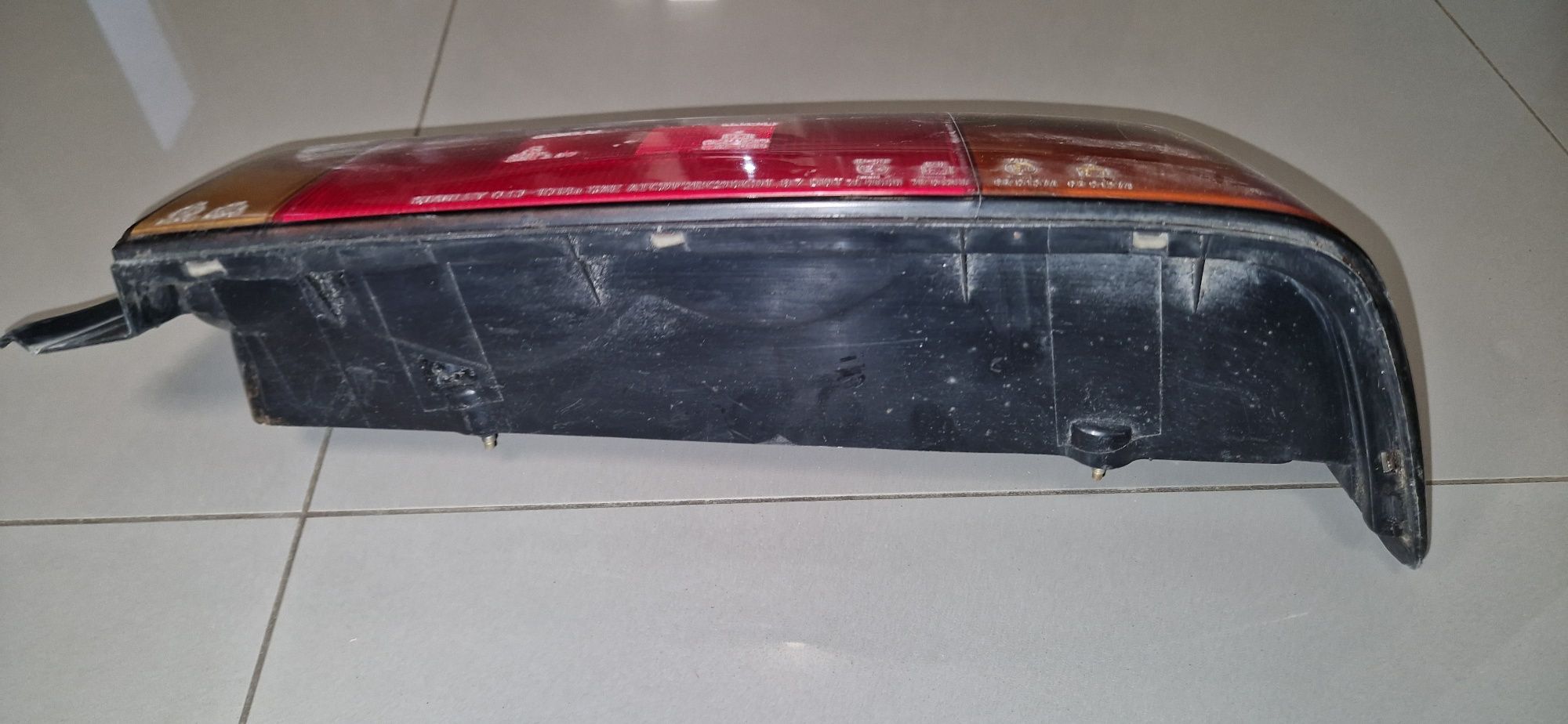 Tylna prawa lampa civic IV ee9 ec9 europa