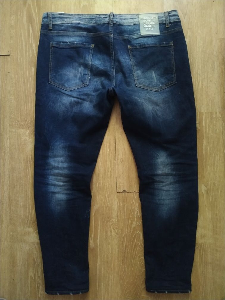 Джинсы DSQUARED 2.