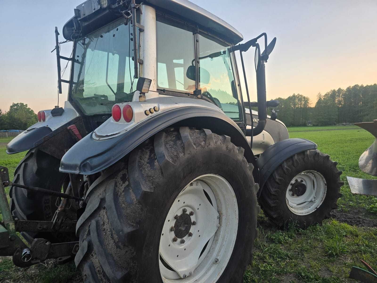 SPRZEDAM Ciągnik Valtra 140