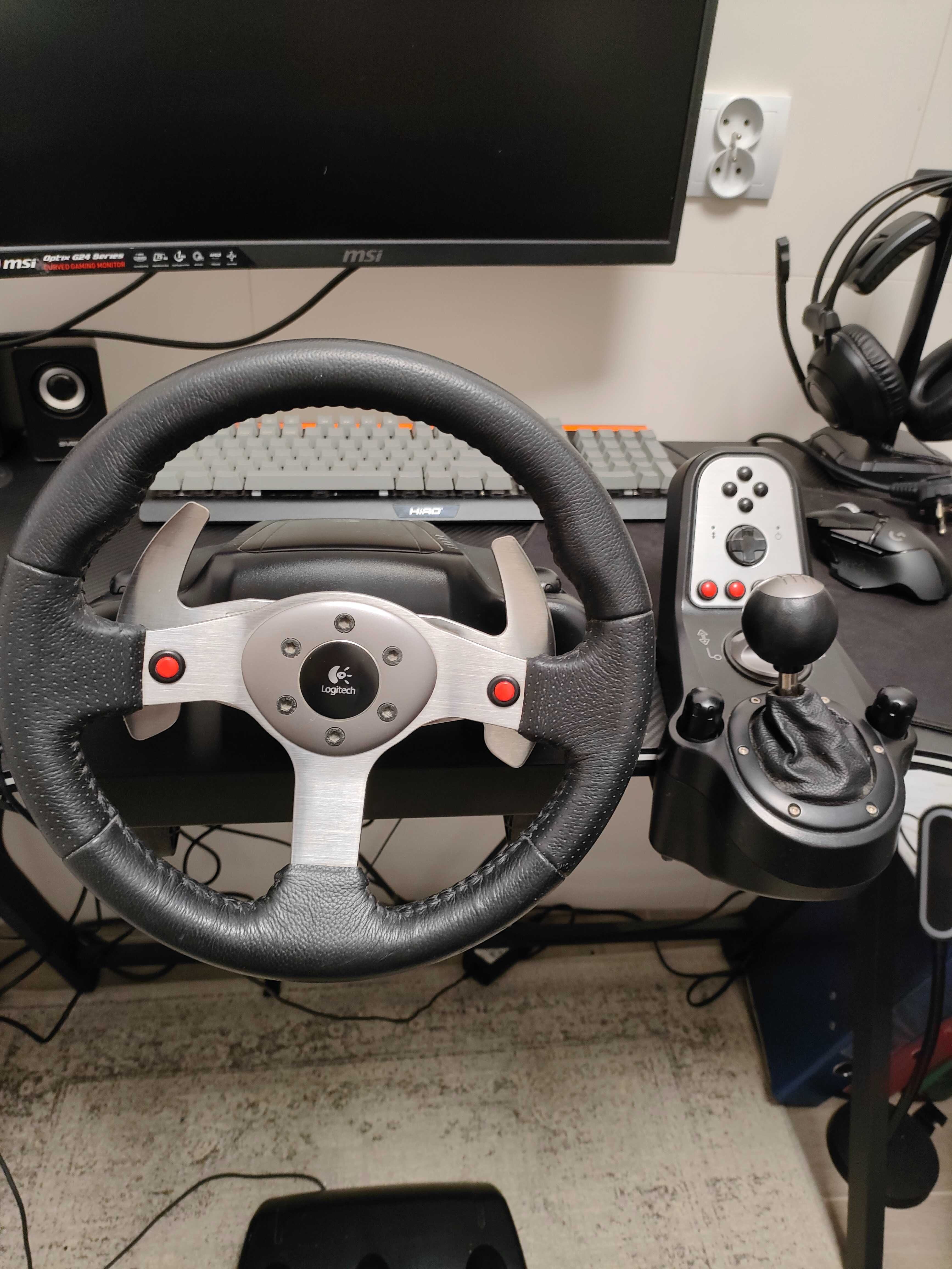 Kierownica Logitech G25