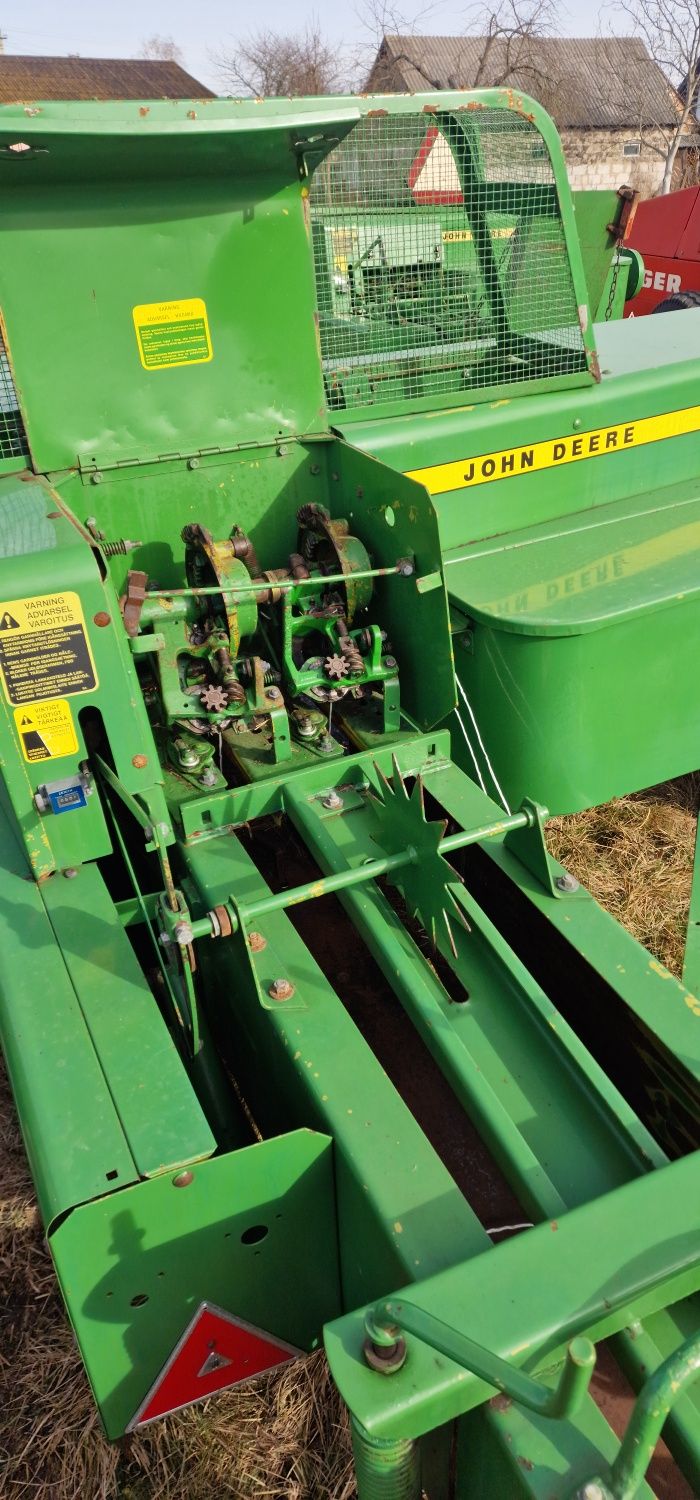 прес-підбирач/тюкопрес johndeere 330 джондир330