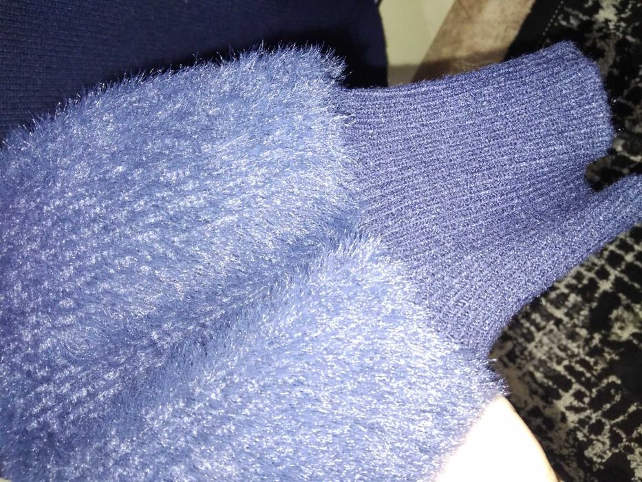 Жіночий   светрик