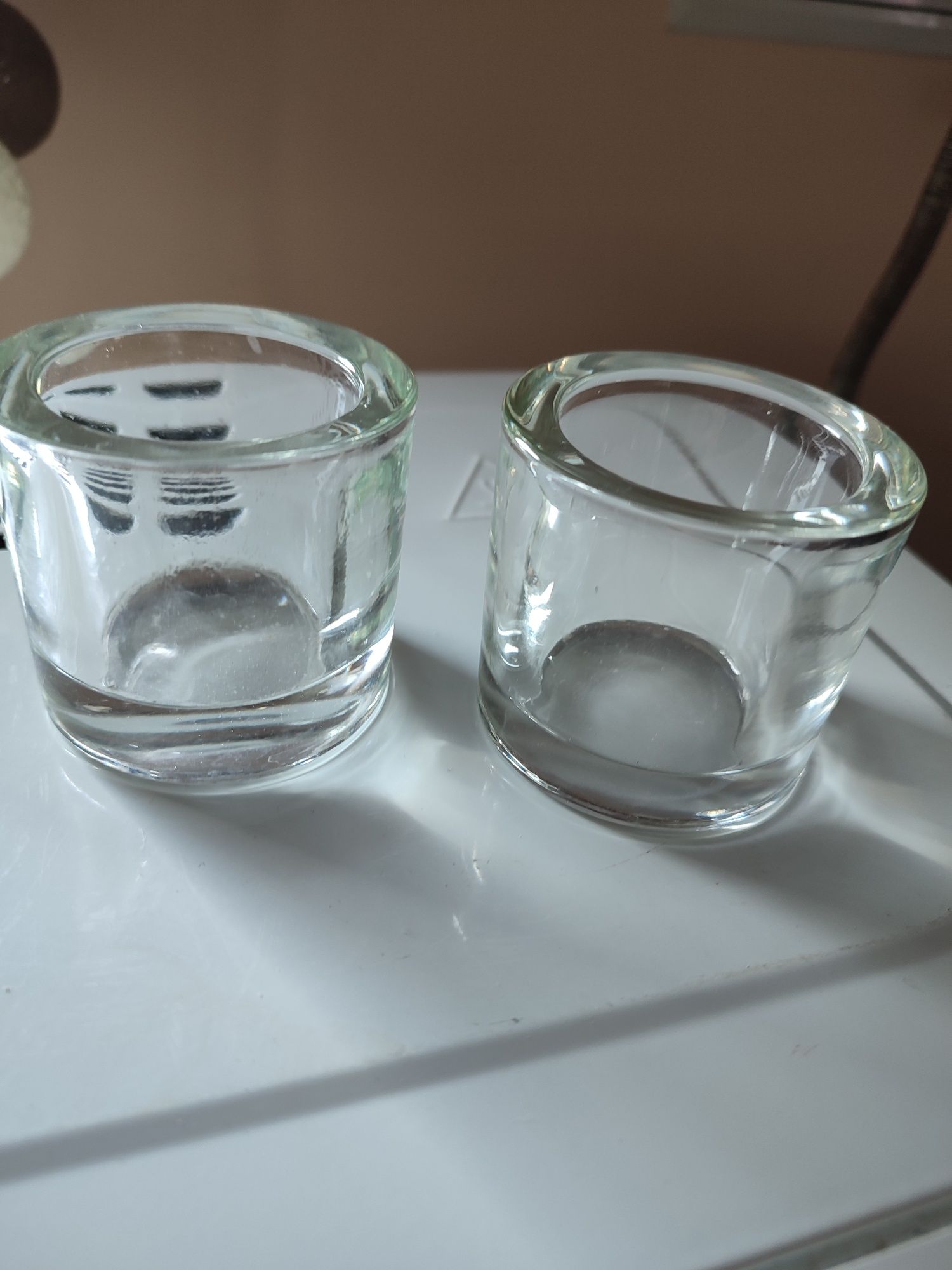2 x szklane świeczniki na podgrzewacze tealighty.