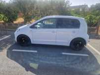 Volkswagen up r line