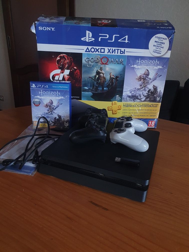 PlayStation 4 slim 1tb hen