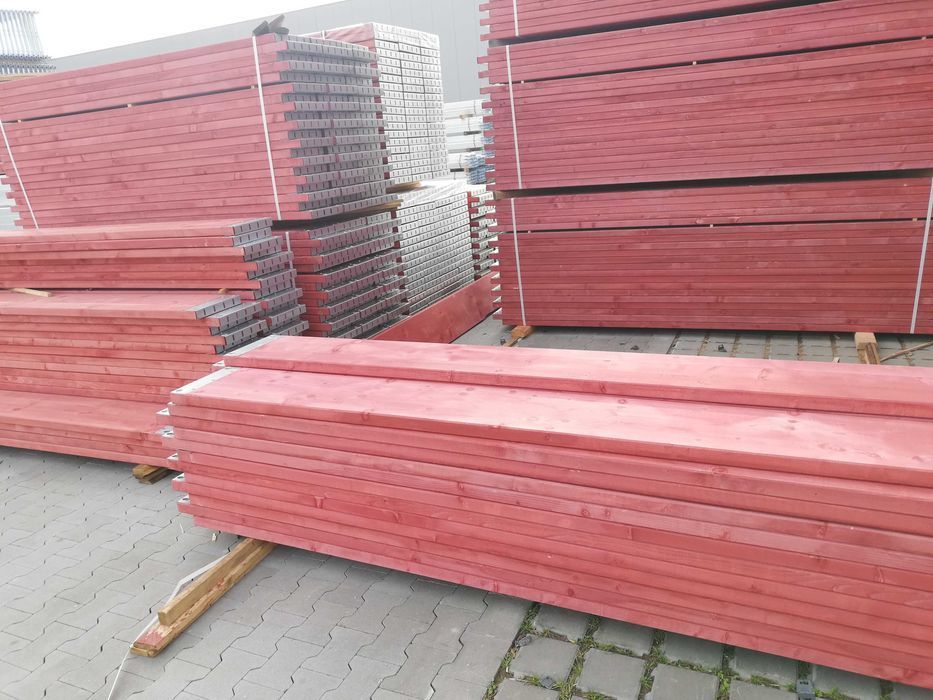 Rusztowanie 99m x 12,4m      1227m2