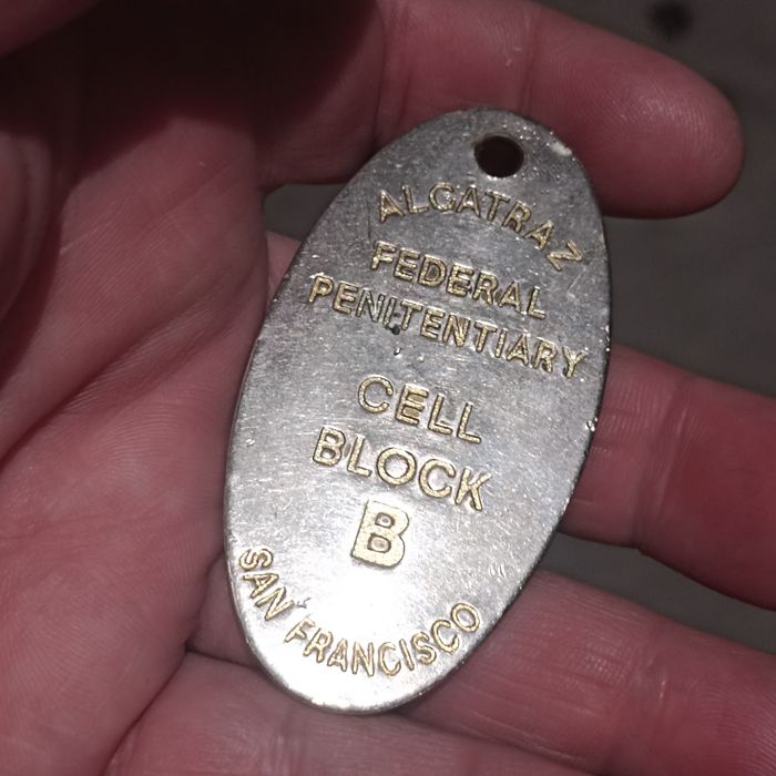 Medalha Oval Alcatraz Federal Penitentiary