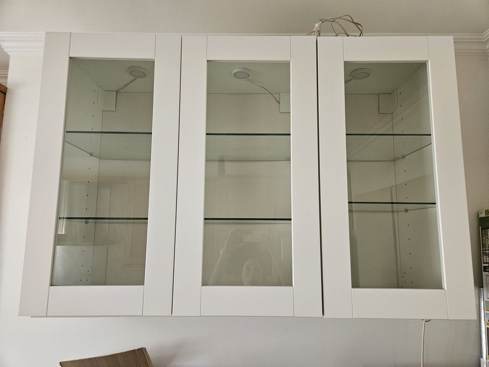 Conjunto 2 armários Ikea METOD c/ iluminação