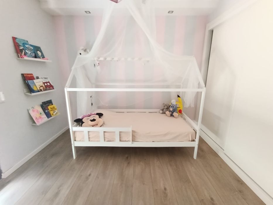 Cama de madeira criança