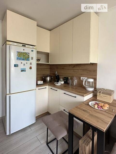 Продаж 1кім квартири з ремонтом цегляний будинок вул.Тракт Глинянський
