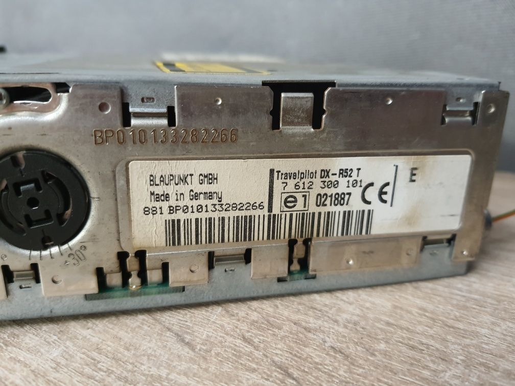 Radio samochodowe Blaupunkt CD TravelPilot DX-R 52 z nawigacją VW