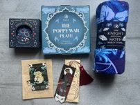 Мерч з боксу Fairyloot