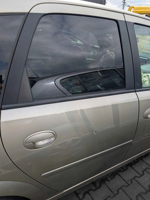 drzwi prawe tylne opel meriva a z40m