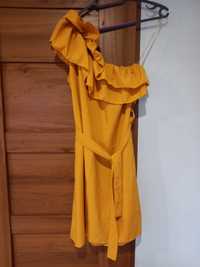Sukienka kolor musztardowy na ramię koktajlowa