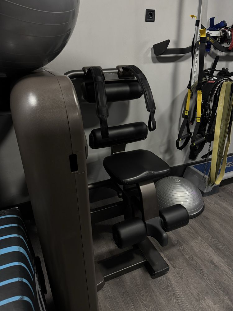 Тренажер для пресу TehnoGym