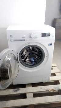 Pralka Electrolux 6kg slim 40cm EWS11064SDU