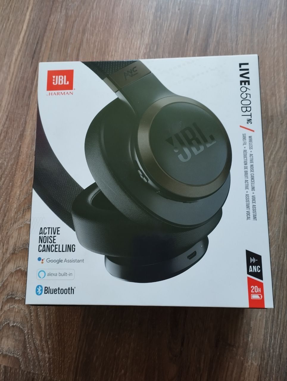 Навушники JBL LIVE 650BT