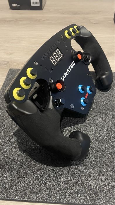 Fanatec DD5nm Bundle completo