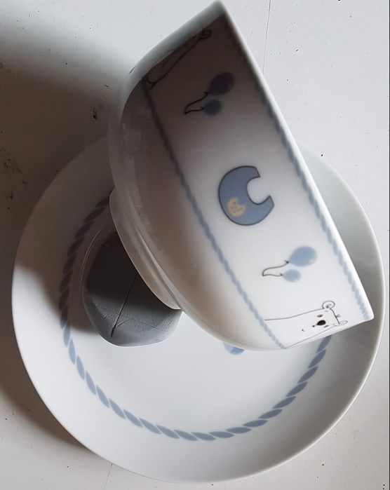 Conjunto louça infantil taça  e prato novos/nunca usado