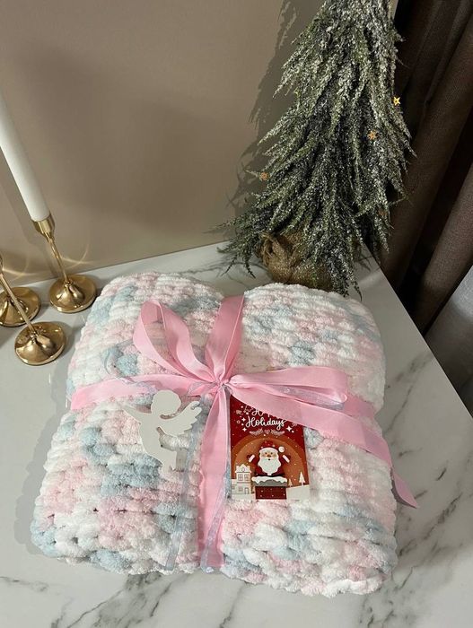 Теплі пледи ручної роботи з пряжі Alize Puffy / Alize Puffy Color
