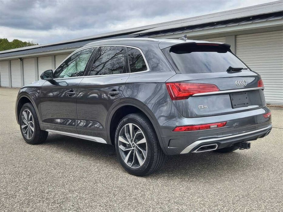 Audi Q5      2023