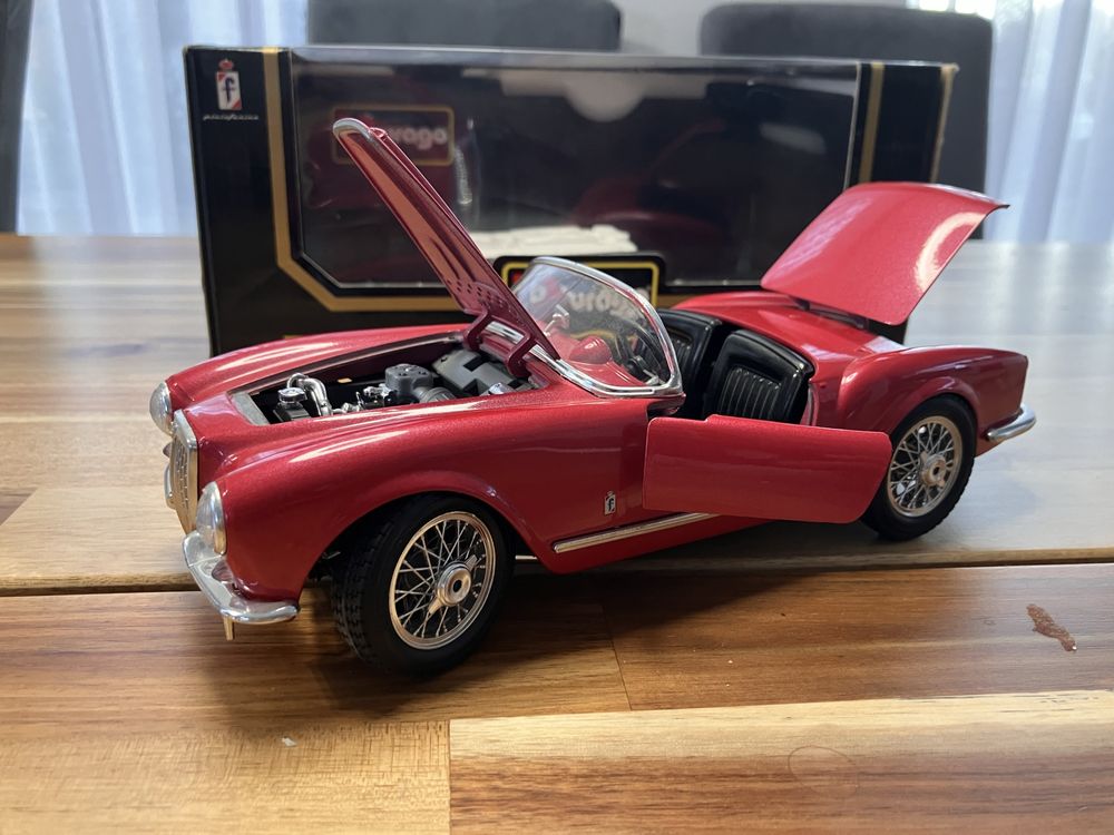 Bburago 1:18 1/18 Lancia aurelia spider B24 made in italy