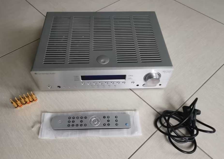 Cambridge Audio Azur 551 R