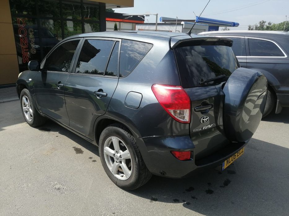 Тайота Раф 4 2.0 газ/бензин