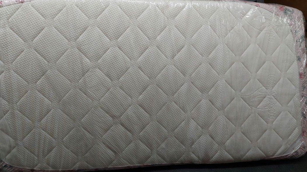 Materac Hilding dobranocka 140x70 dzianina