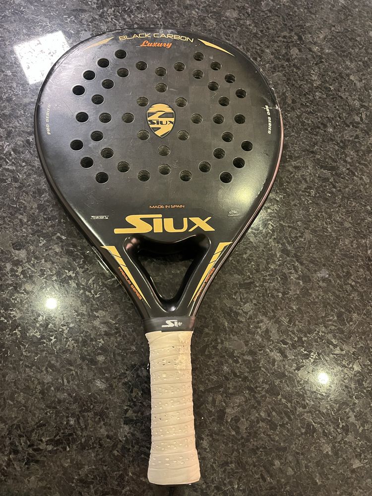 Raquete Padel - Siux Black Carbon Luxury