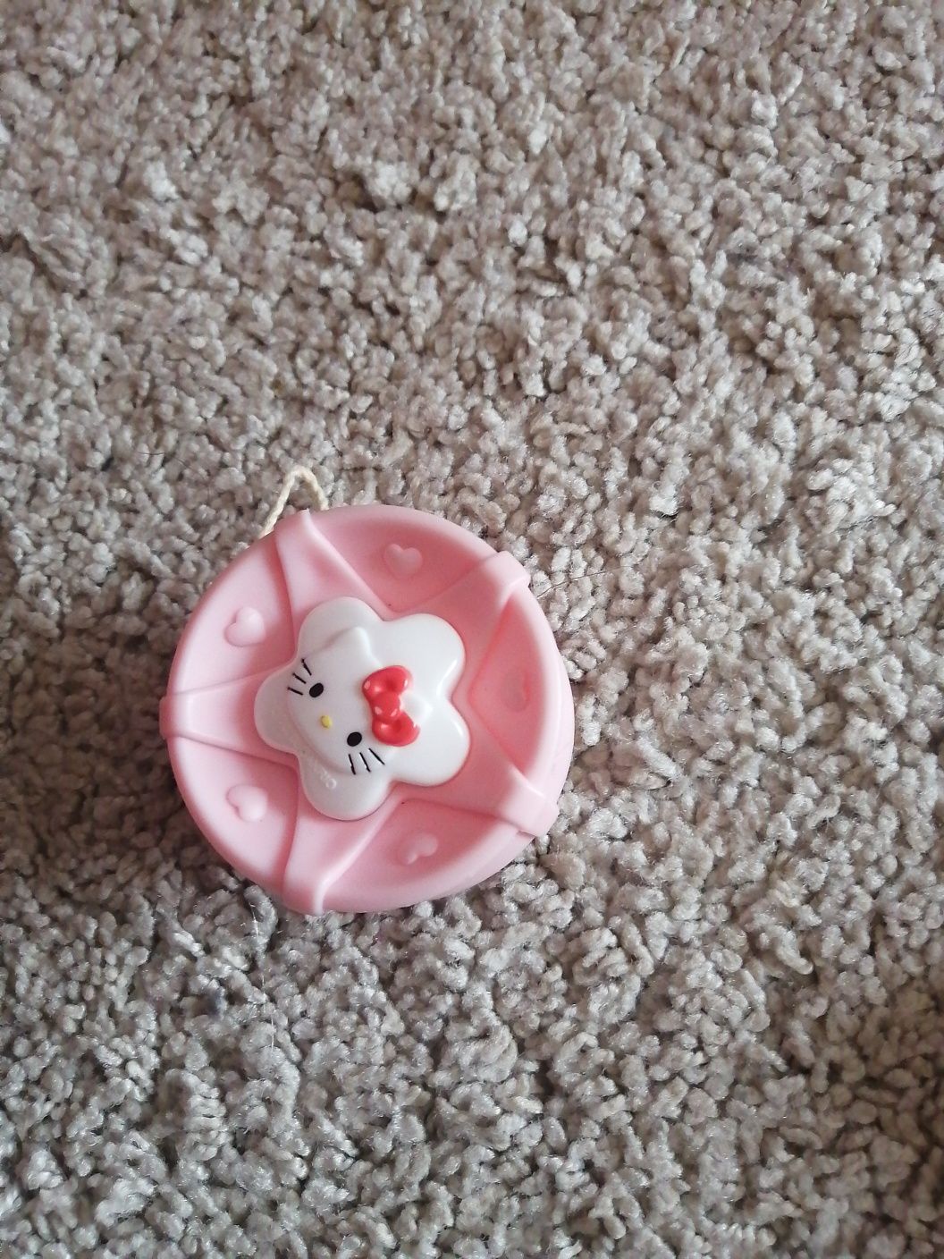 yoyo hello kitty