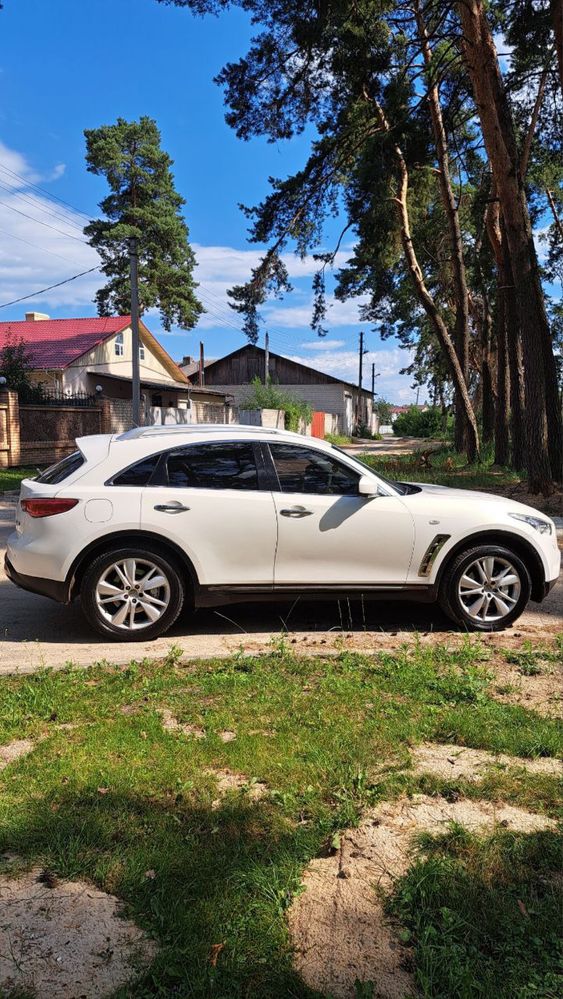 Infiniti QX70 3.7 Гбо 4 Офіційний Продам/обмін