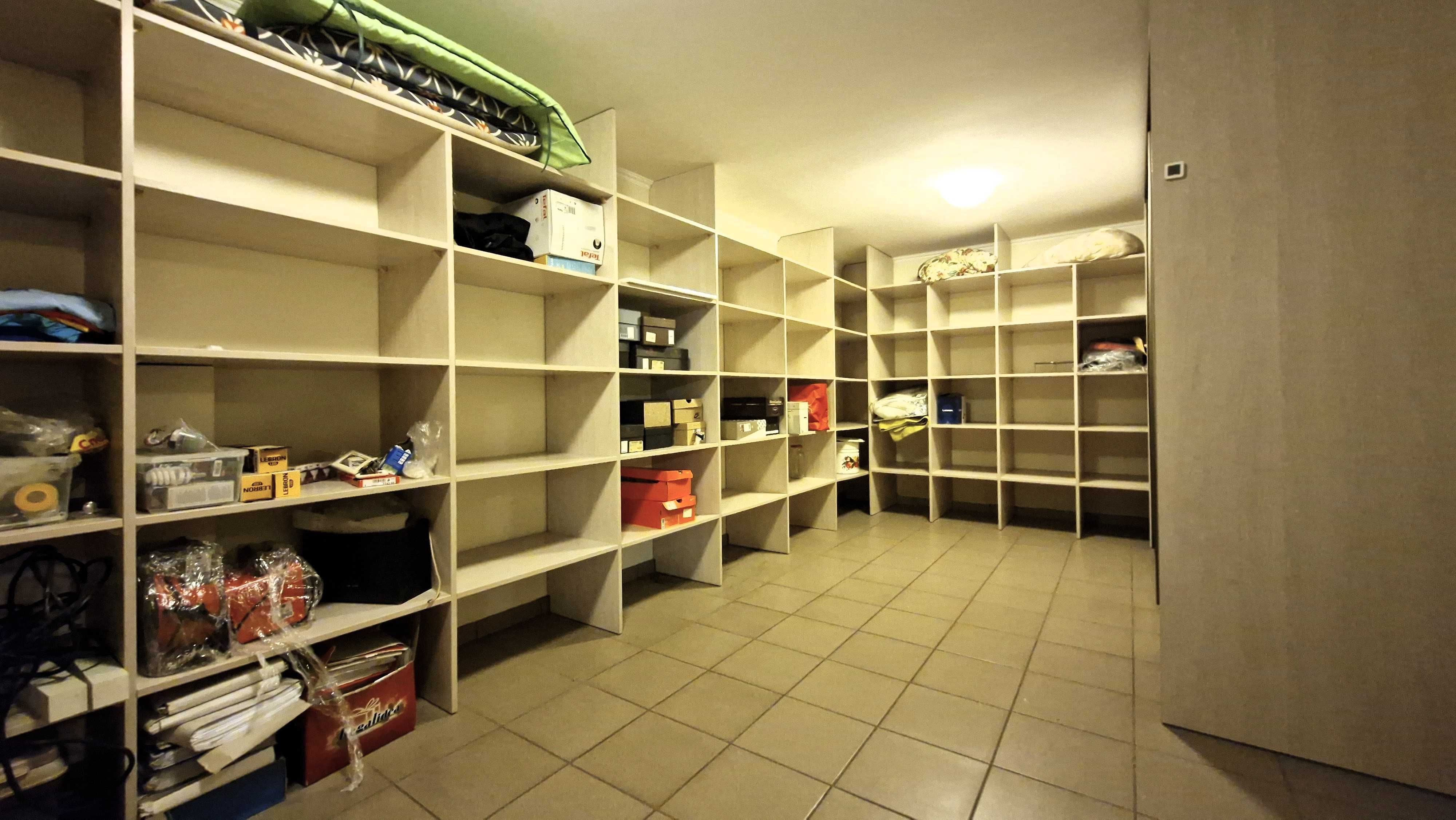 Продаж будинку 340 м², 10 сот, Софіївська Борщагівка, ВІДЕО ОГЛЯД!