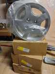 Sprzedam nowe oryginalne felgi peugeot/citroen 4x108 14"