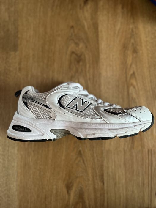 New balance кросівки