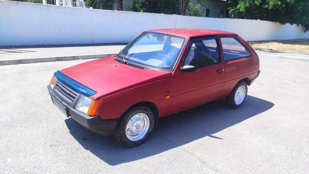 Авто Таврия 2001г