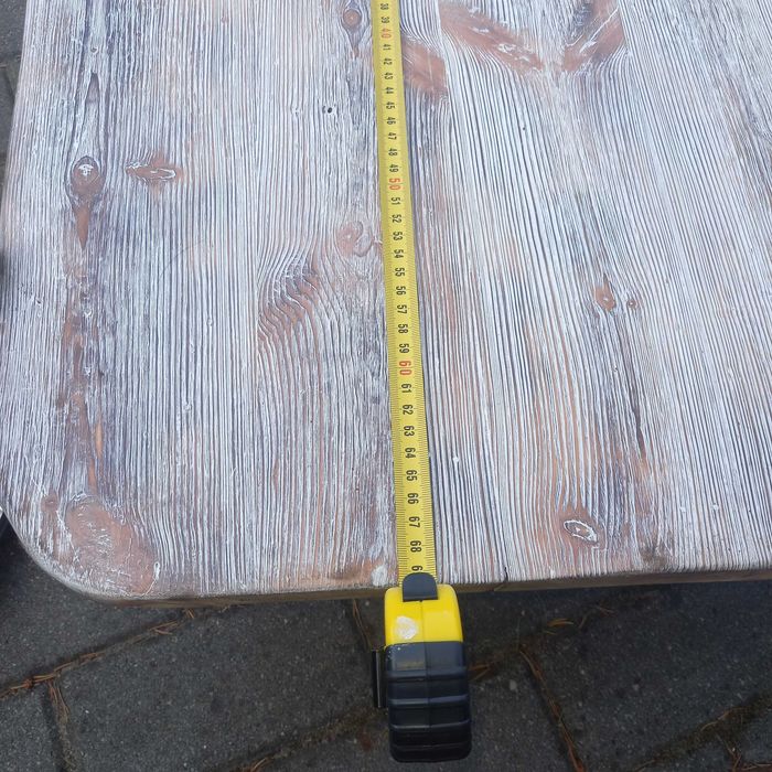 Stolik wykonany własnoręcznie.