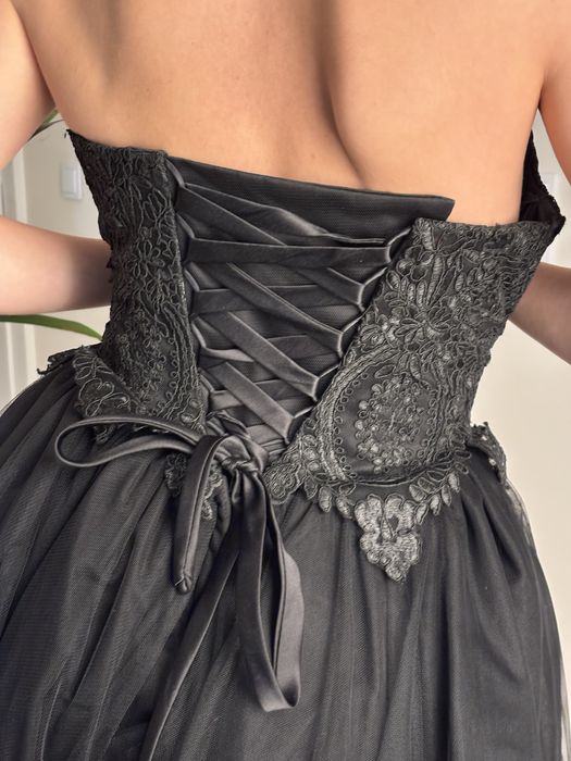 Sukienka na studniowkę sylwestra bal