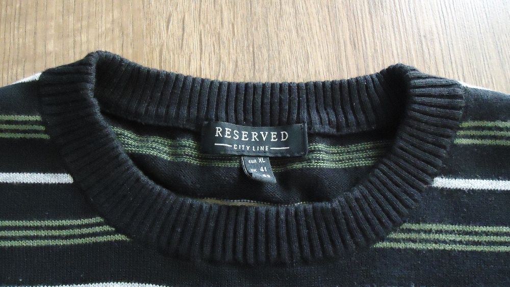 Sweterek Reserved