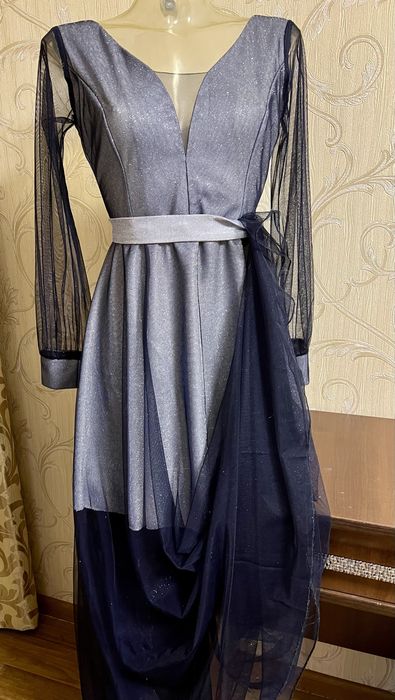 Платье вечернее нарядное