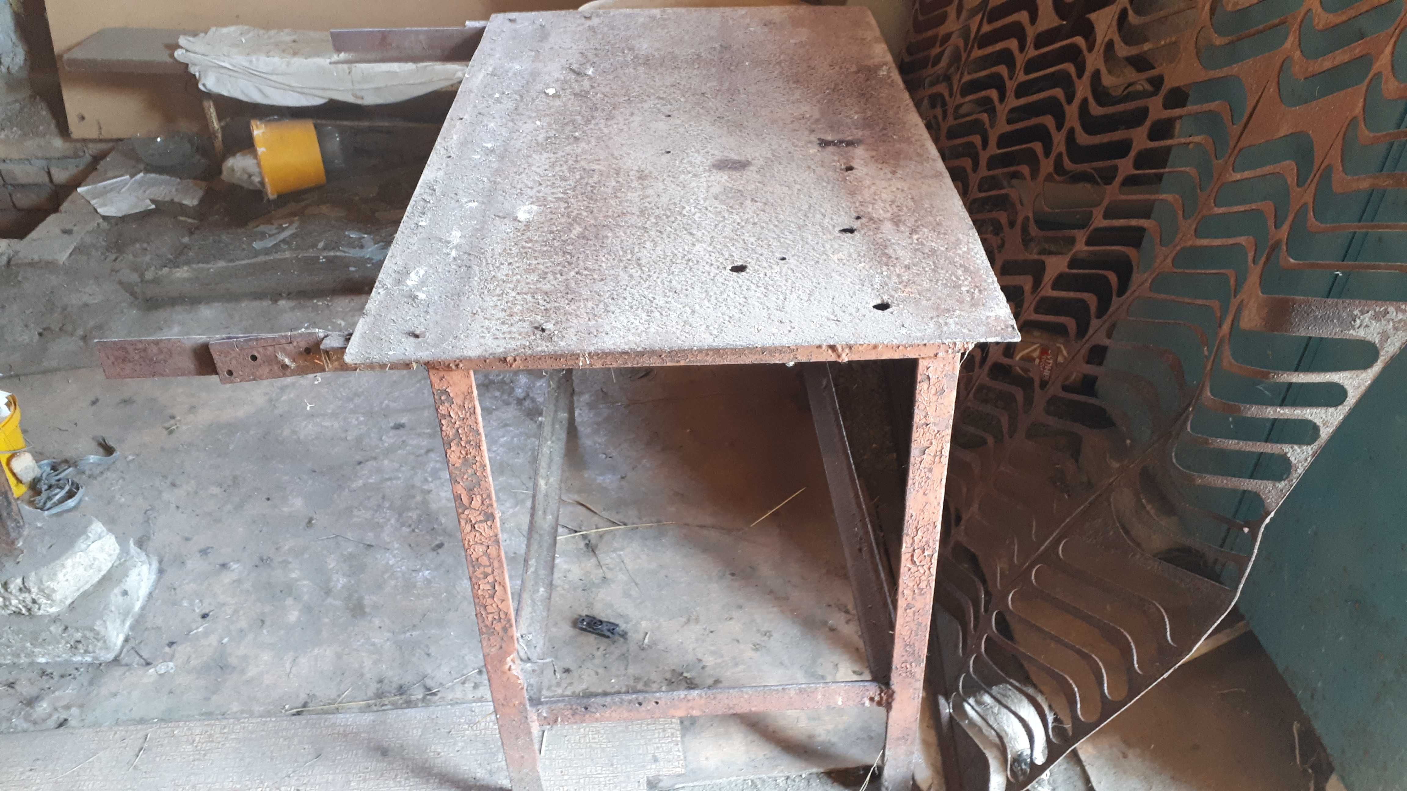 Стіл стол для пилорам або в гараж металевий верстак