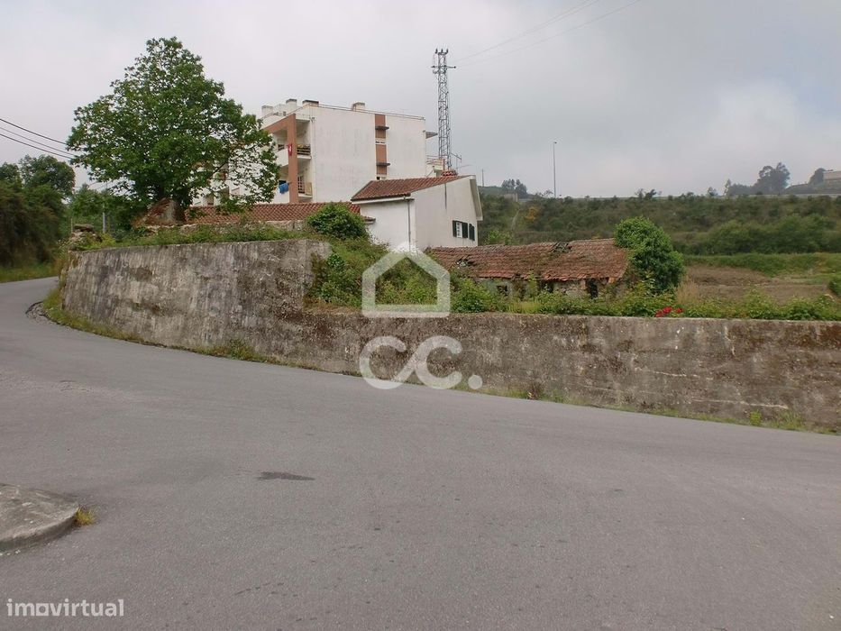 Casa Para Restauro, Figueiras, Lousada