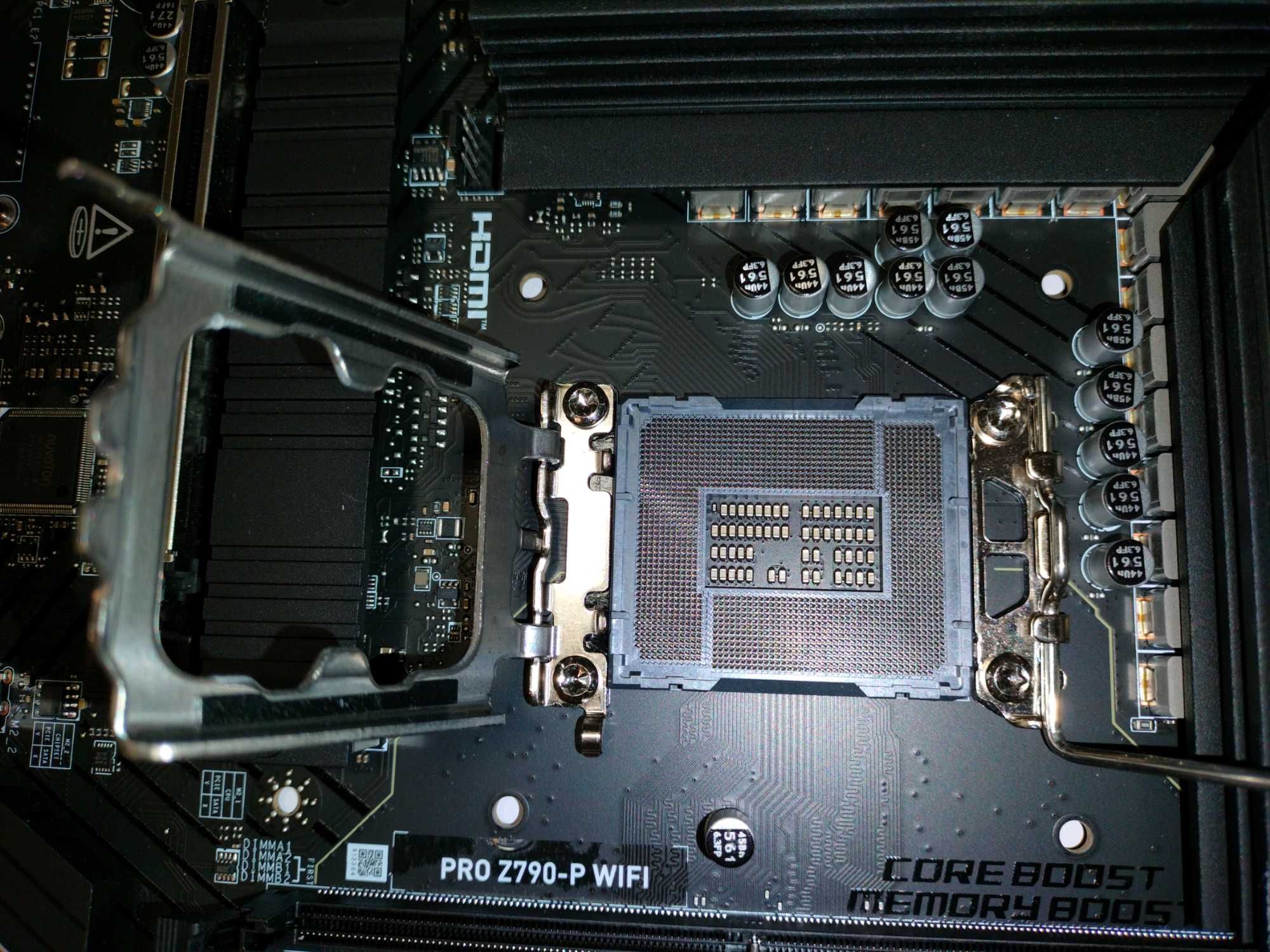 Материнська плата MSI PRO Z790-P WIFI/4xDDR5 7000+/МГц/Socket 1700/АТХ