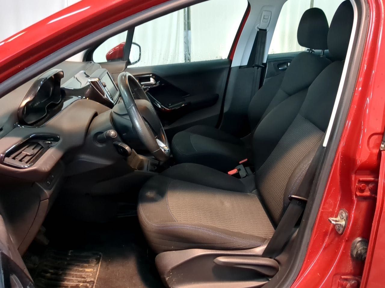 Peugeot 208 com 100 mil km