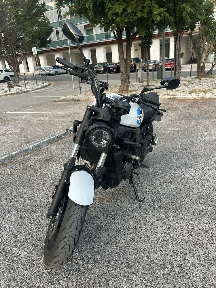 Yamaha XSR 700 de 2022.